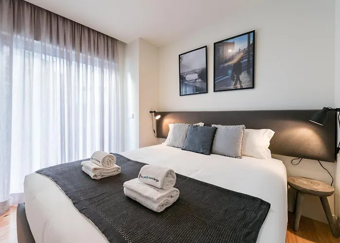 Guestready - Three Mirrors